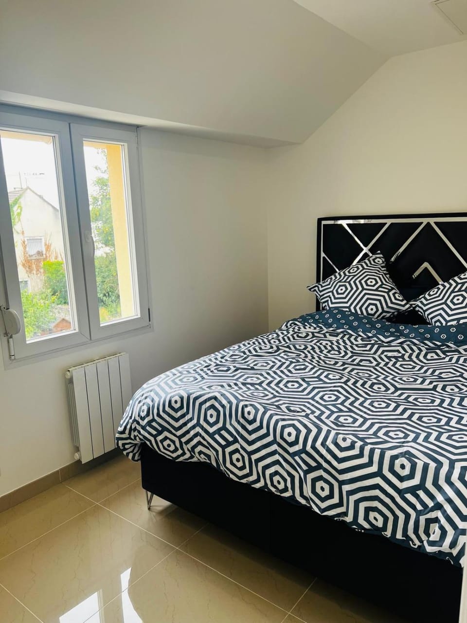Royal House Meaux Centre-Ville Disneyland Paris Apartment in Île-de-France