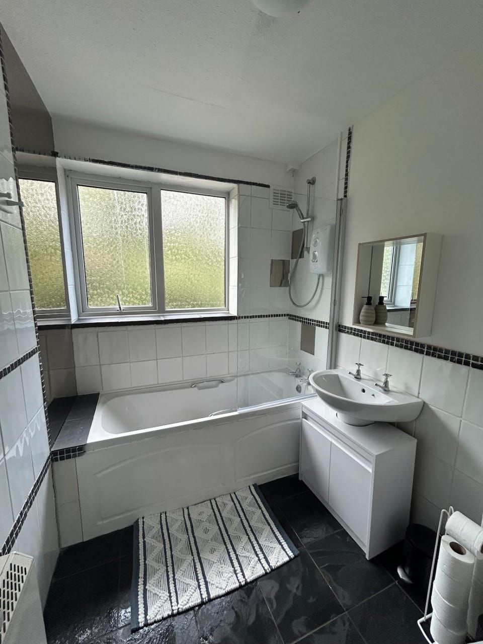 Bathroom, Bath, towels