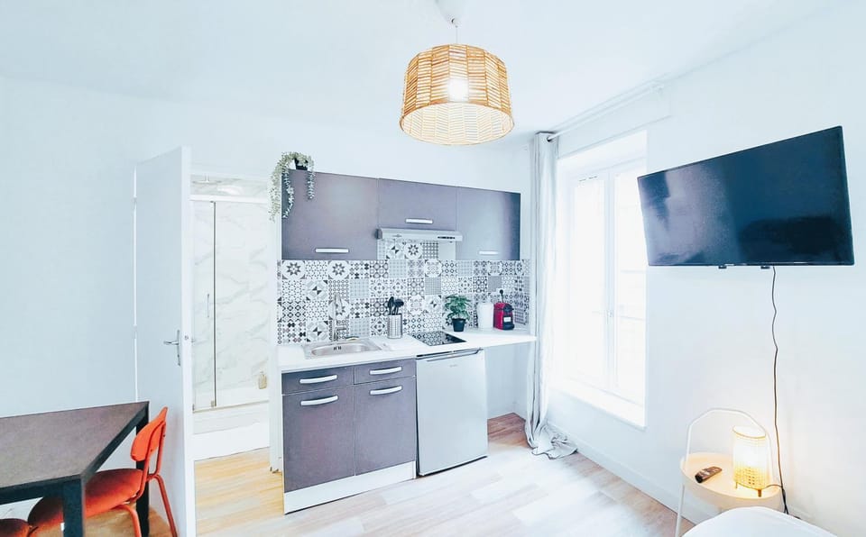 Syracùse - Studio raffiné - 2P Apartment in Reims