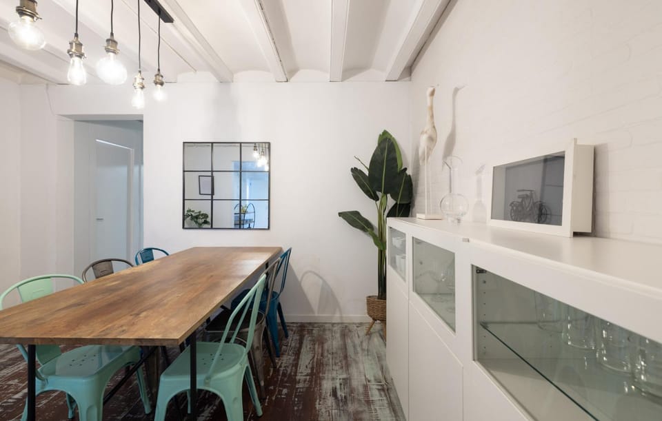 TV and multimedia, Kitchen or kitchenette, Dining area, minibar