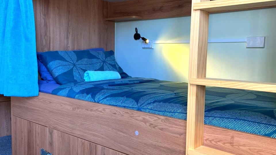 bunk bed
