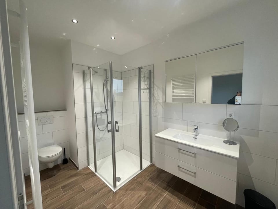 Shower, Bathroom