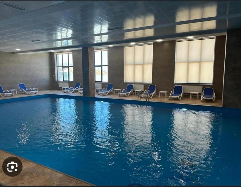Pool view, Swimming pool
