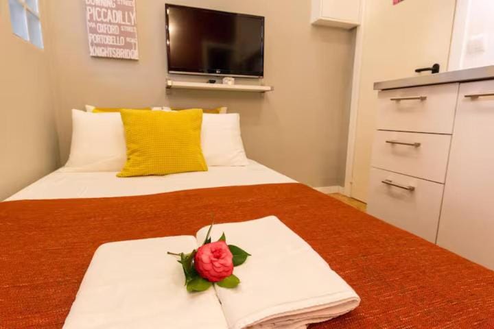 Downtown Porto Twins II - City Center Apartment in Porto