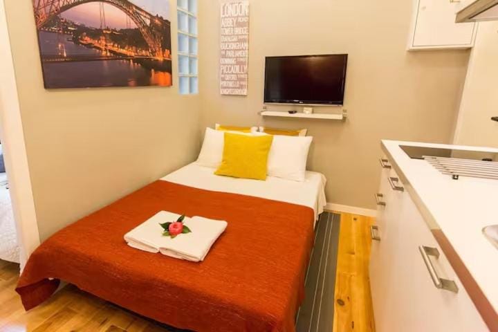 Downtown Porto Twins II - City Center Apartment in Porto