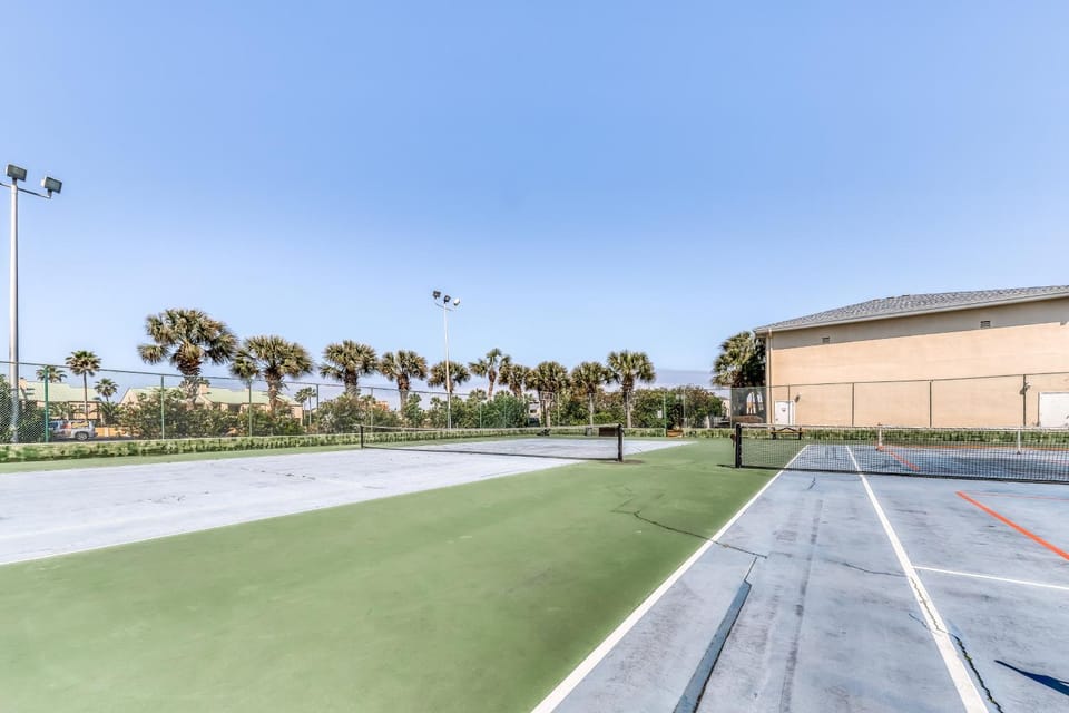 Shoreline Towers 2092 Apartment in Destin