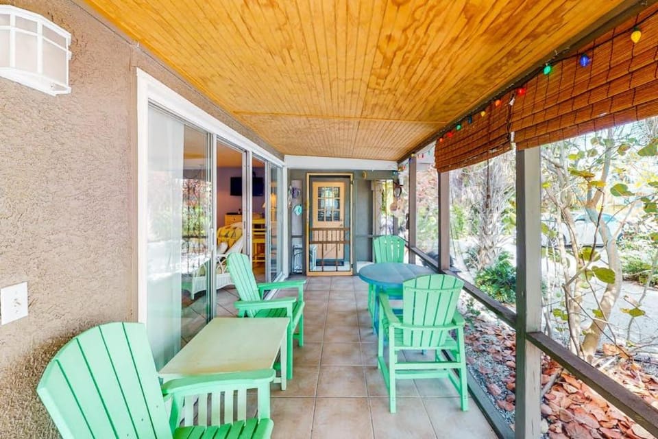 21 Palms Unit A Apartment in Anna Maria Island