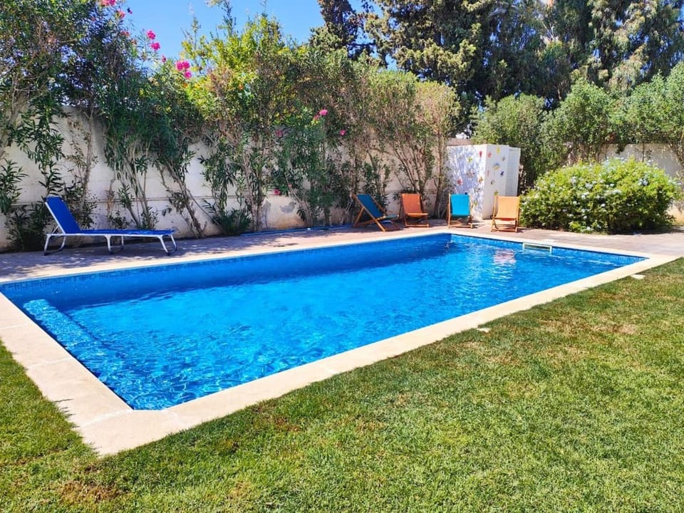 Garden, Swimming pool