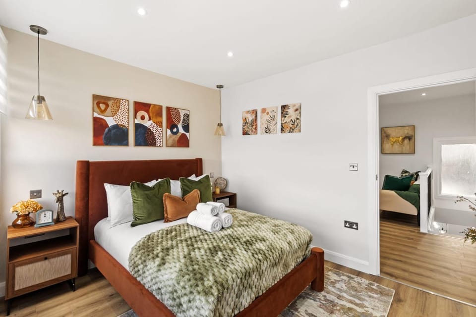 Luxury London Stratford 3 bedroom Flat Apartment in London