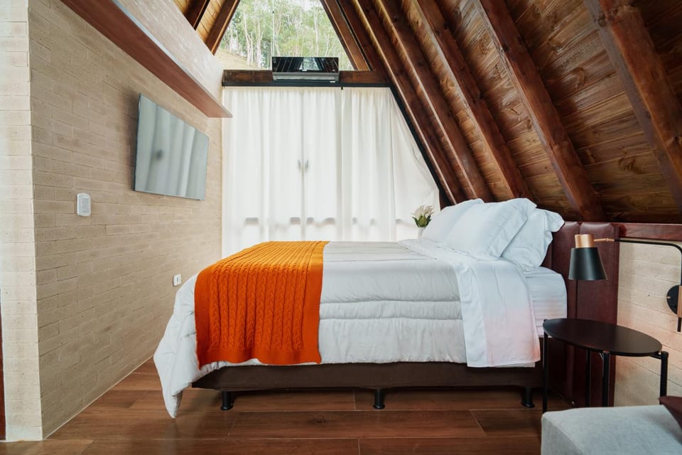TV and multimedia, Bedroom, air conditioner