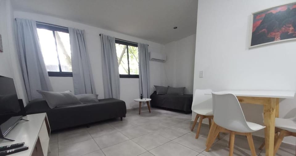Monoambiente cèntrico, estratègica ubicaciòn Apartment in La Plata