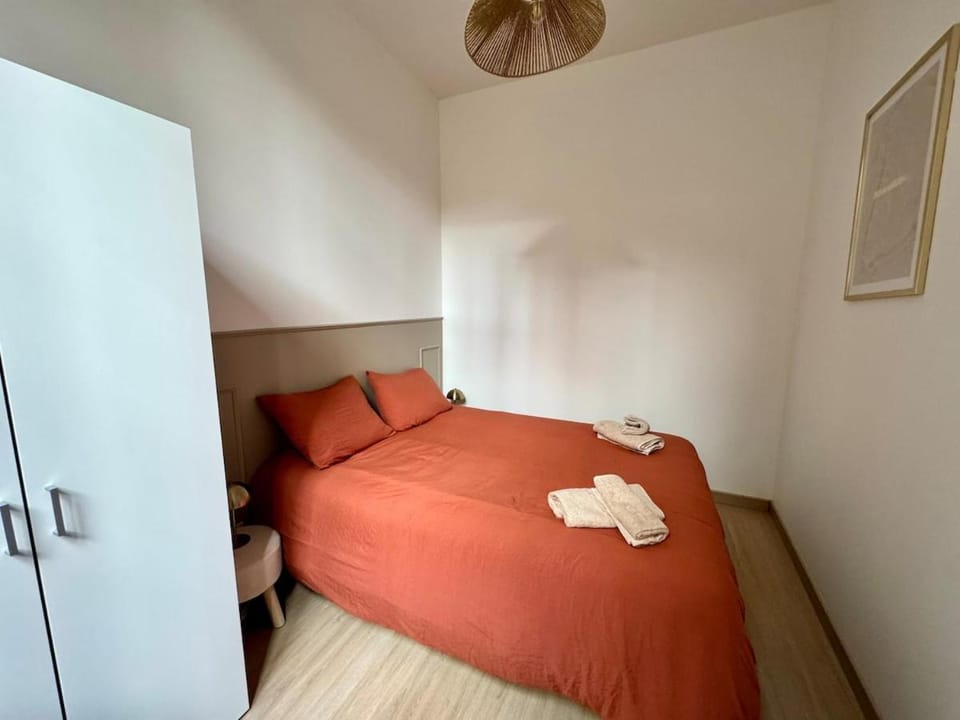 La Mezzanine Bourgogne Apartment in Orléans