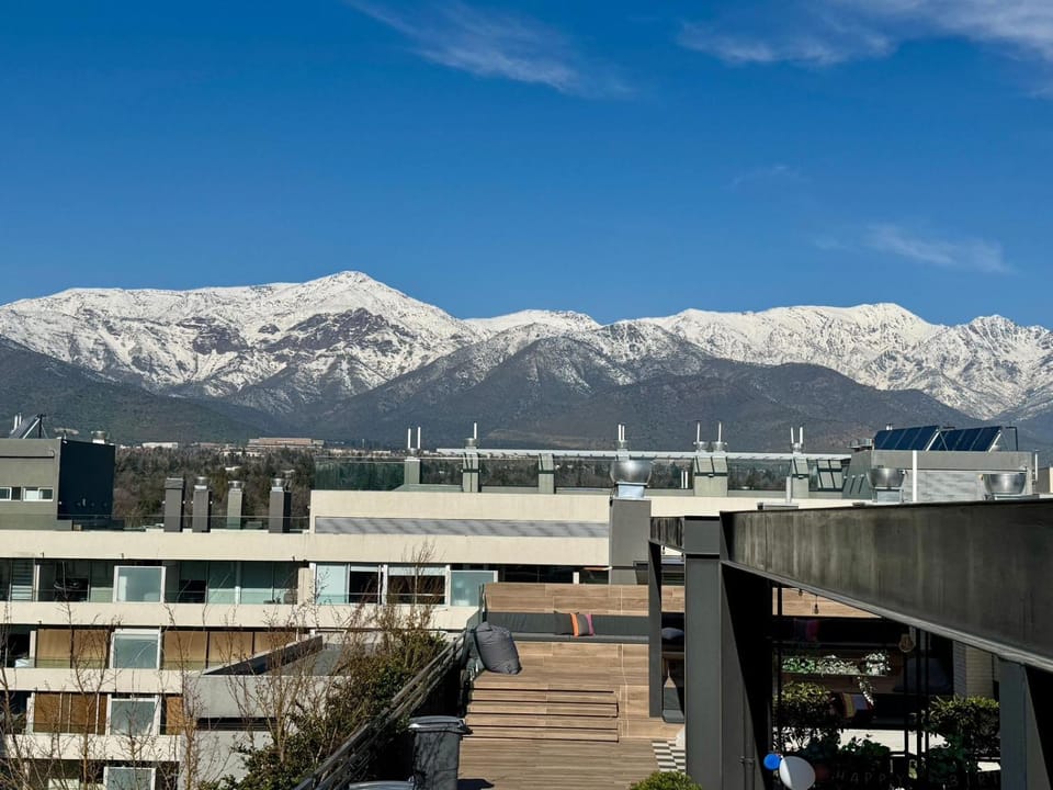 HOM I De LUJO 2D2B 4PAX cerca a Mall AltoLasCondes Apartment in Las Condes