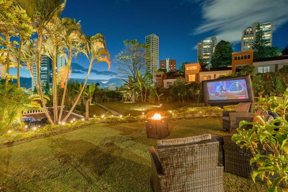 Pool, Views, Sauna, Bar, Fire Pit and 24 HR Security House in Envigado
