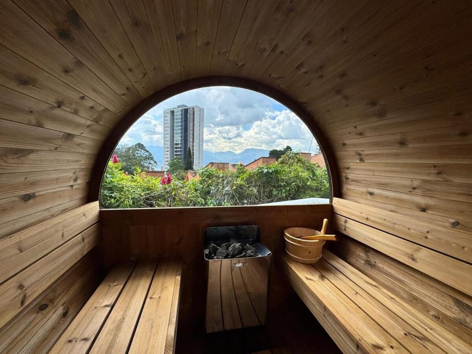 Pool, Views, Sauna, Bar, Fire Pit and 24 HR Security House in Envigado
