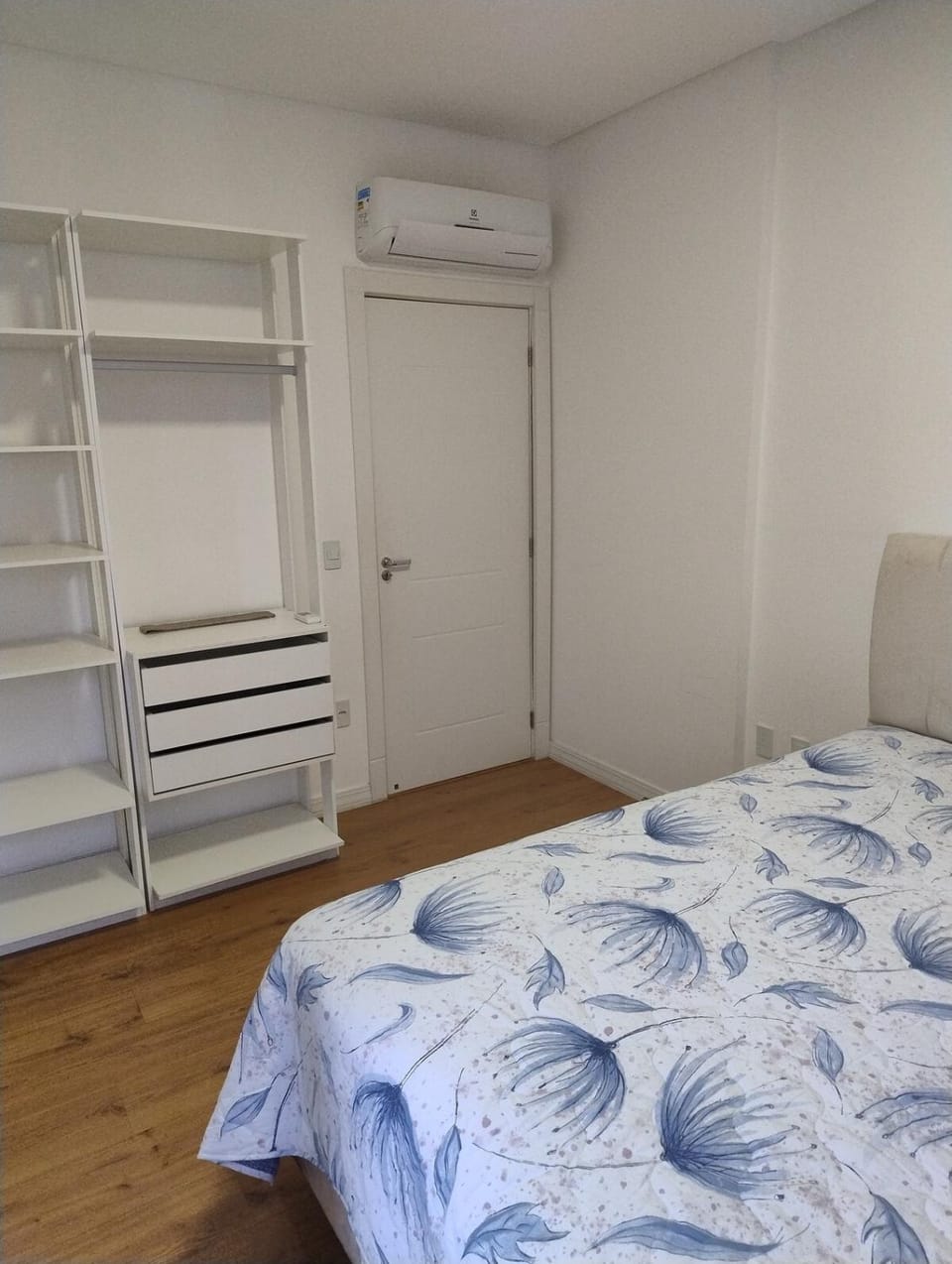 Apartamento de luxo em Meia Praia Apartment in Porto Belo