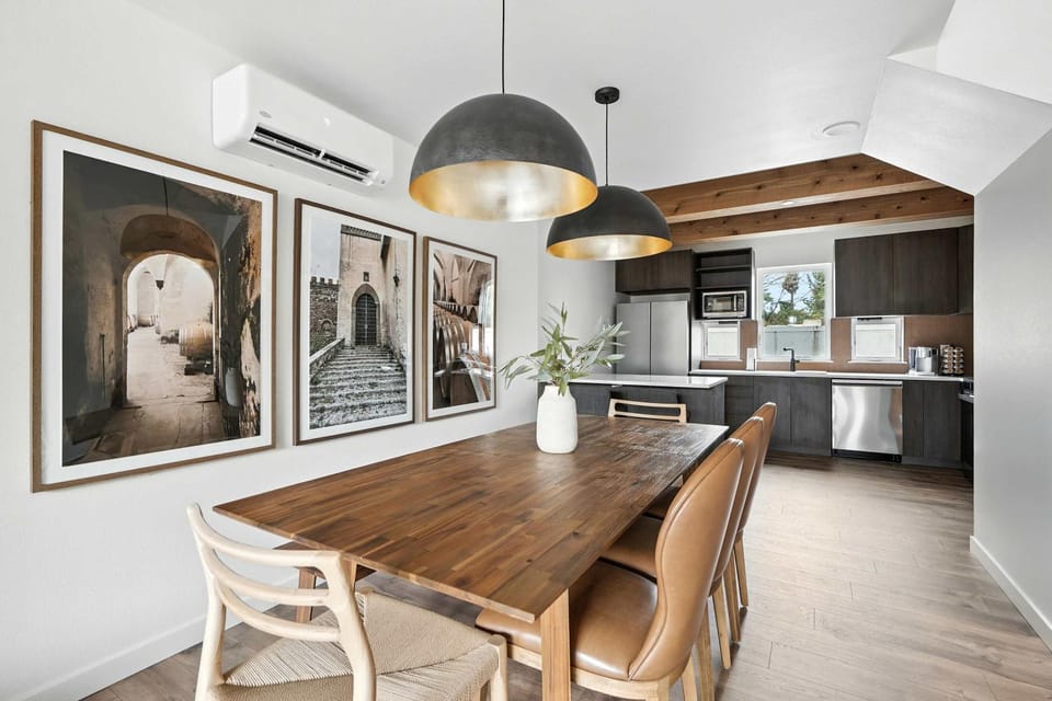 Kerns 6BR Gem - New Build Spanish Flair House in Portland