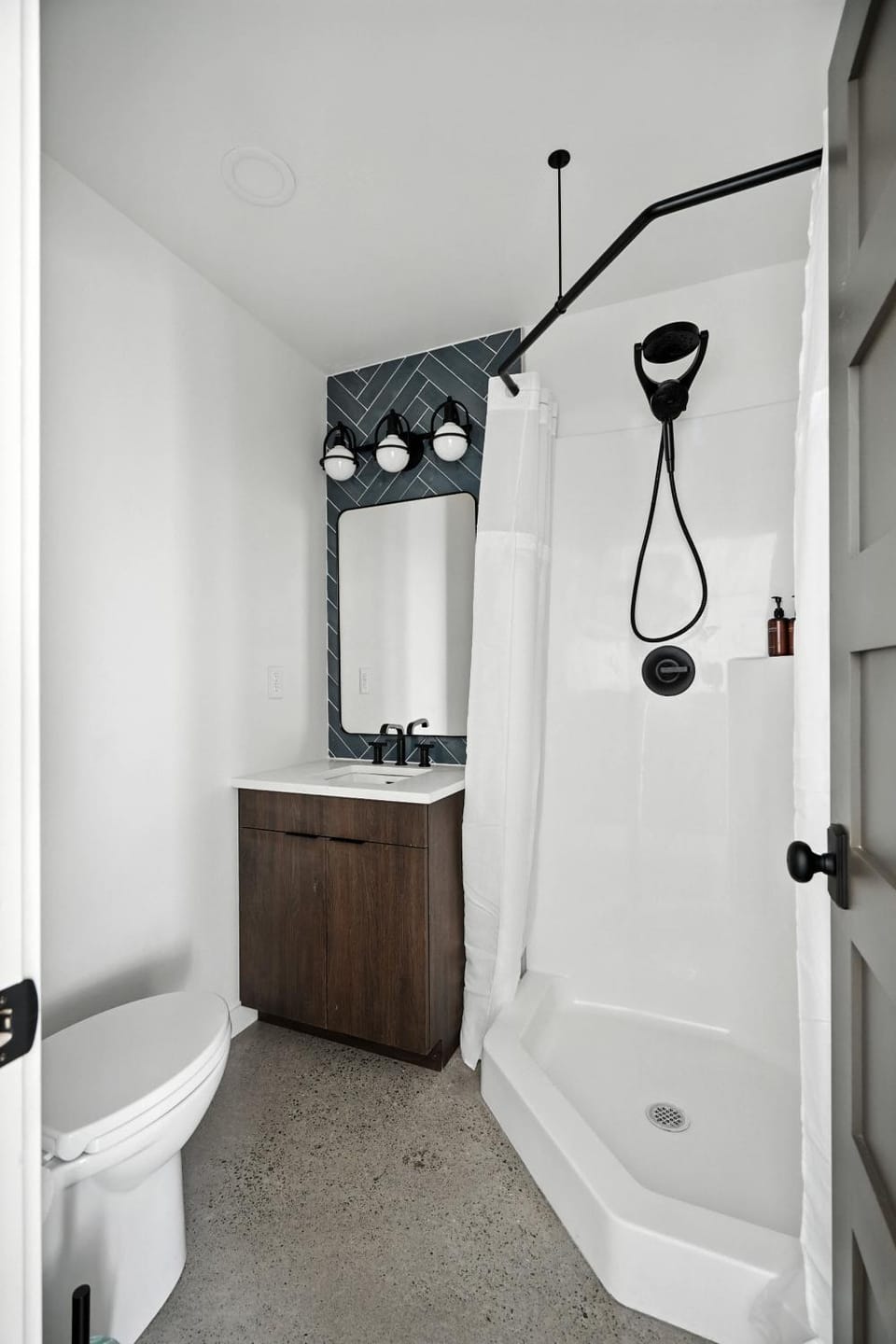 Kerns Studio - Near Coffee Dining & Transit Apartment in Portland