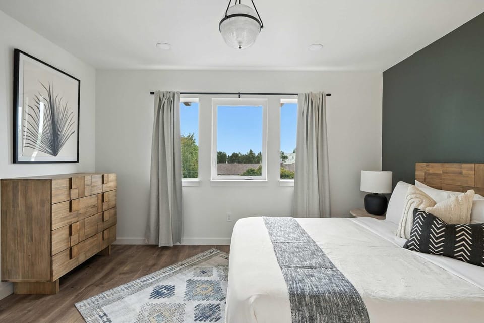 Luxury 2BR at The Adelynn House in Portland