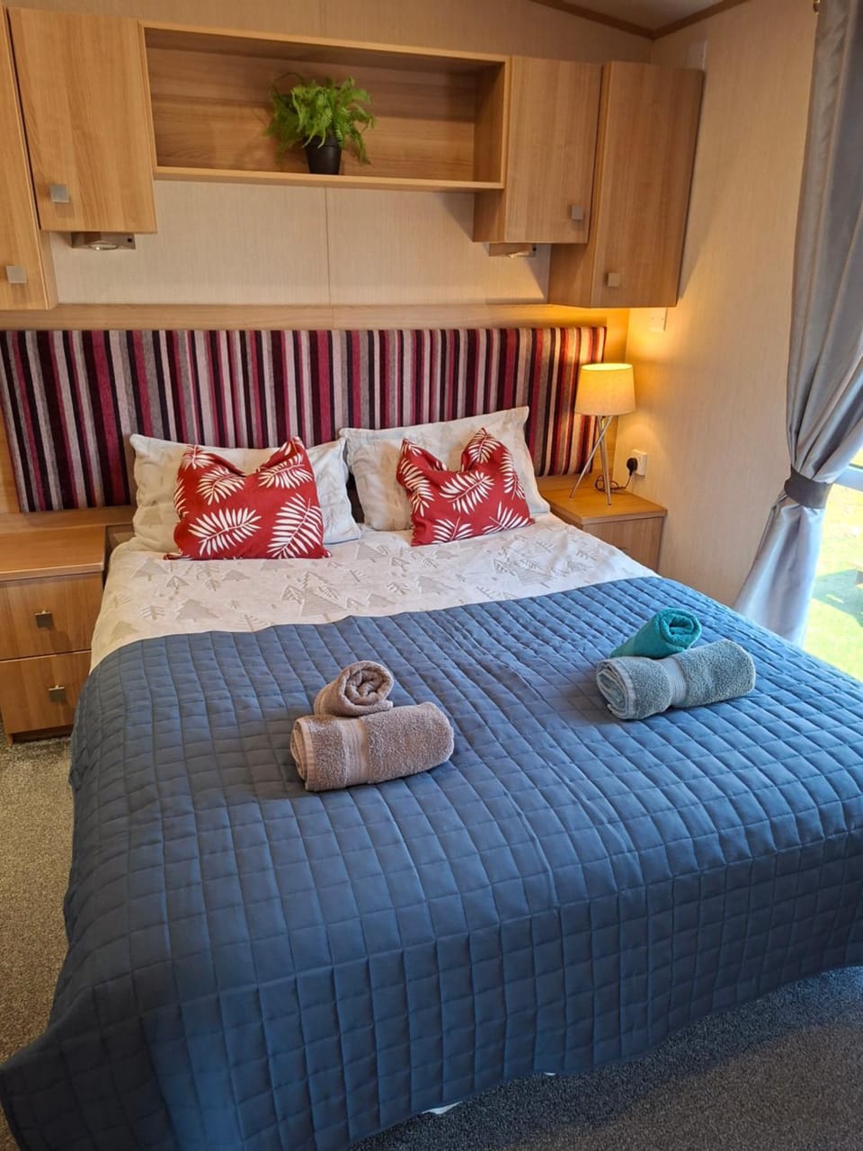 Sunningdale comfy suite Campground/ 
RV Resort in Tattershall