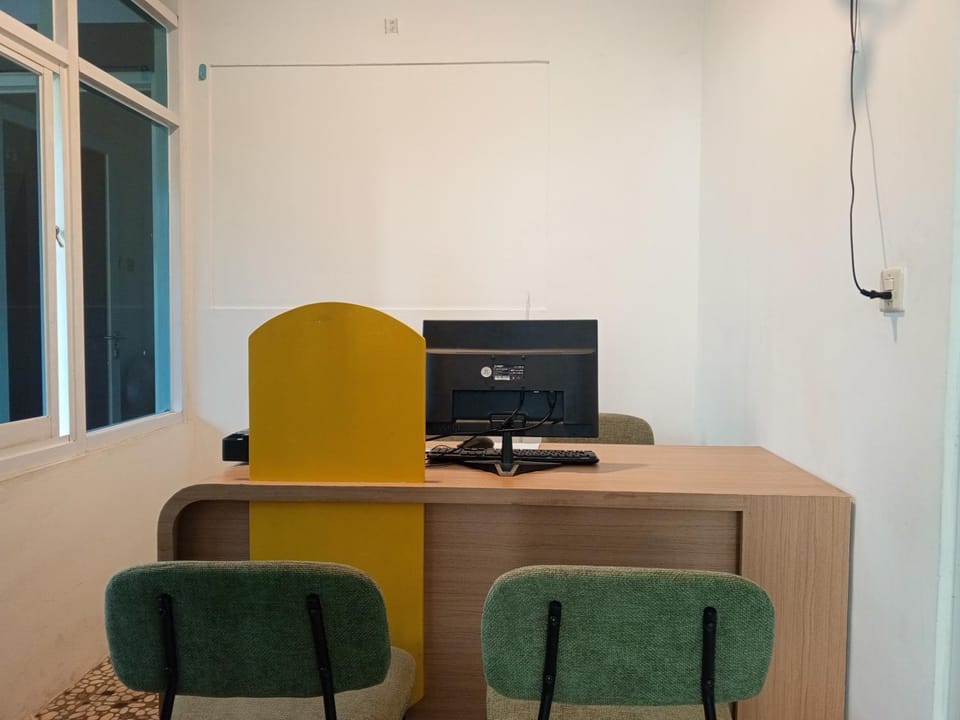 Lobby or reception, Internal: Not applicable to any particular room