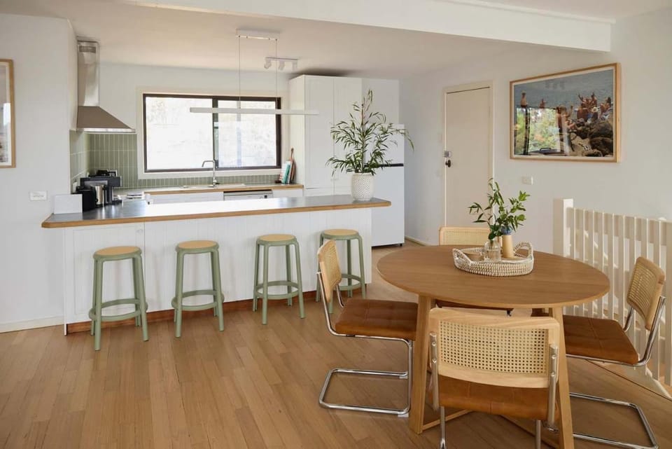 Sea La Vie 700M to Beach and 2 Mins to Sorrento House in Melbourne Road
