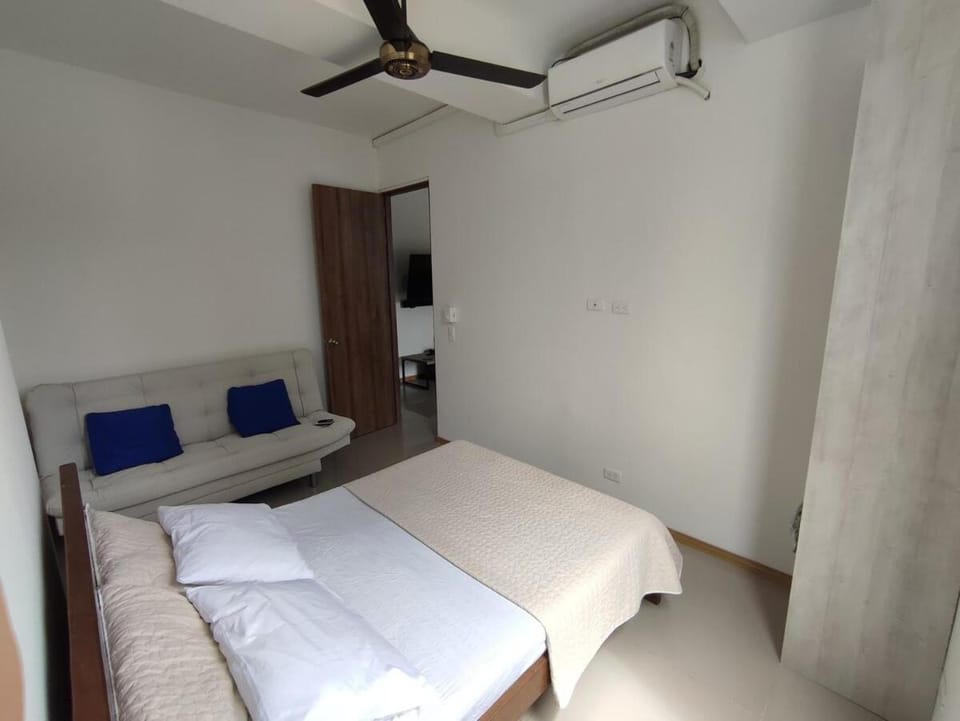 Bed, Bedroom, air conditioner