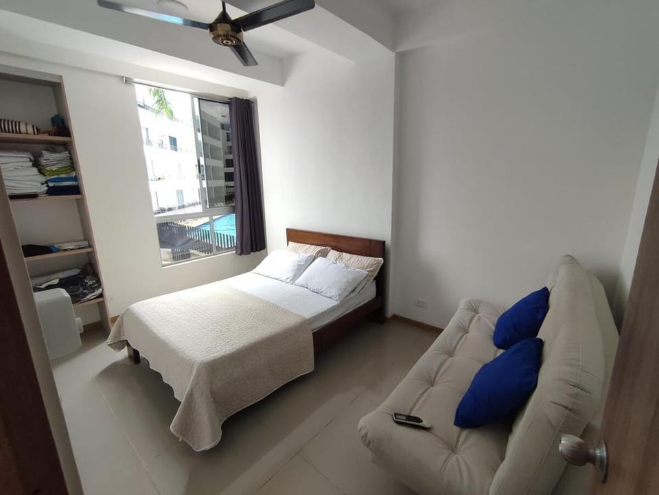 Bed, Photo of the whole room, Bedroom, air conditioner