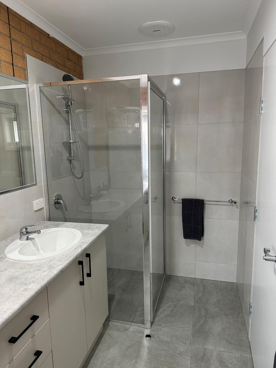LBarza Self Contained 1BR close to CBD Apartment in Shepparton