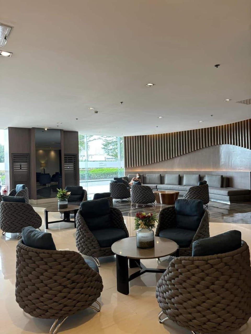 Condo Room Apartment in Mall of Asia Complex Pasay City - Near Airport Apartment hotel in Pasay