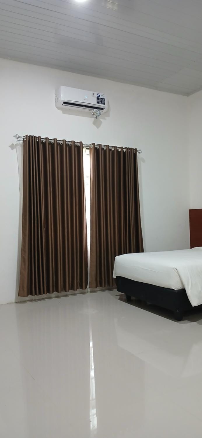 Bedroom, air conditioner