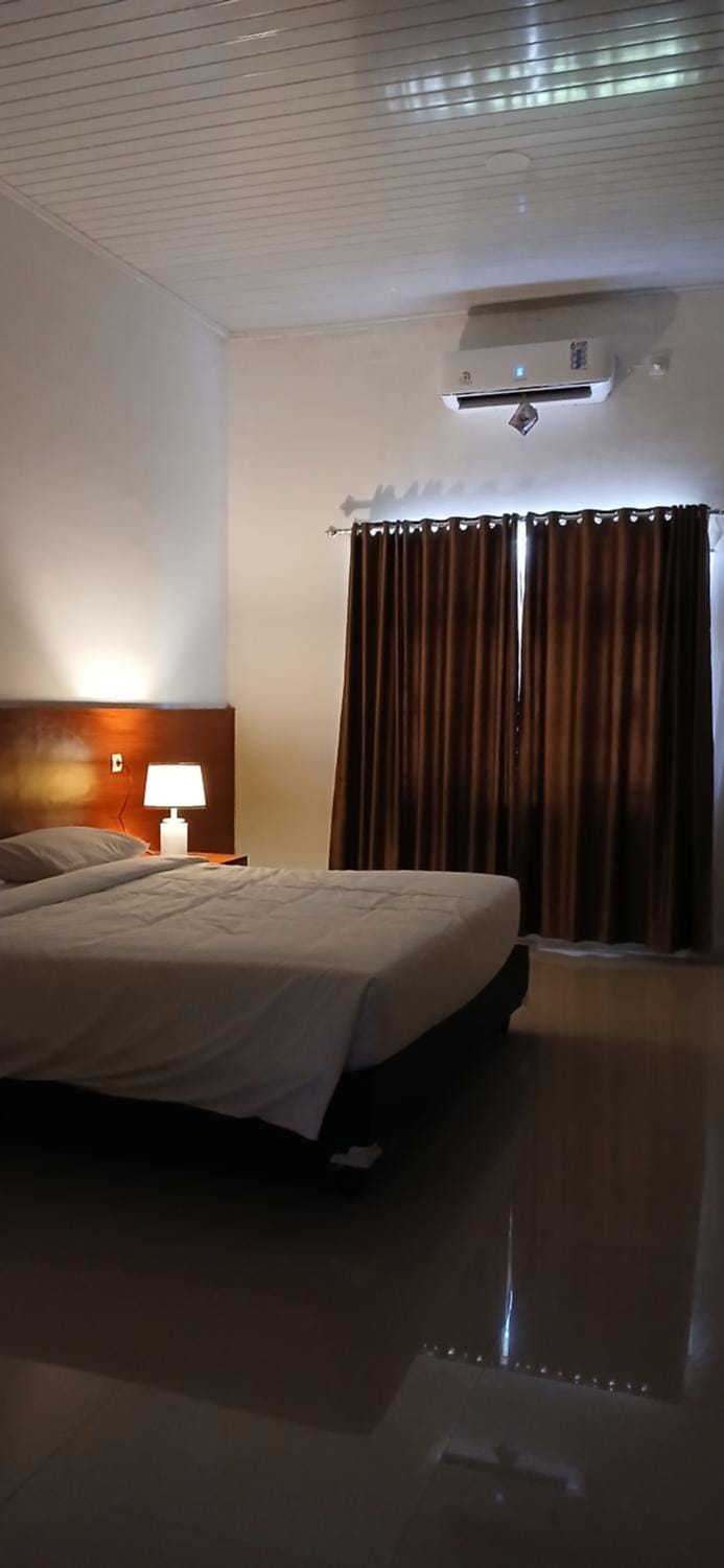 Bed, Bedroom, air conditioner