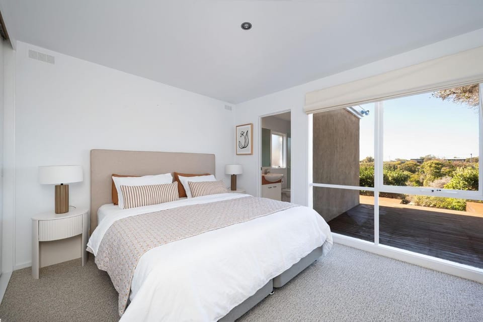 Bridgewater Bay - Blairgowrie House in Melbourne