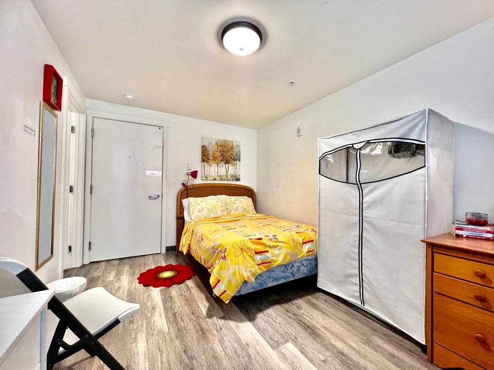 Bed, Photo of the whole room, Bedroom, wardrobe