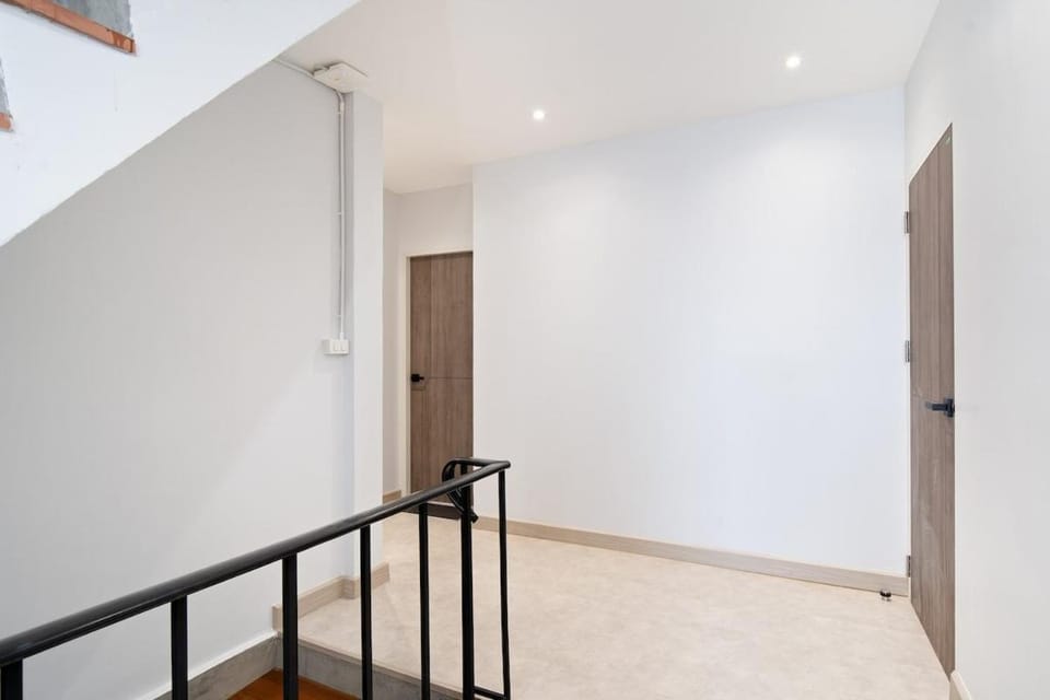 Townhouse at Sathu Pradit road Apartment in Bangkok