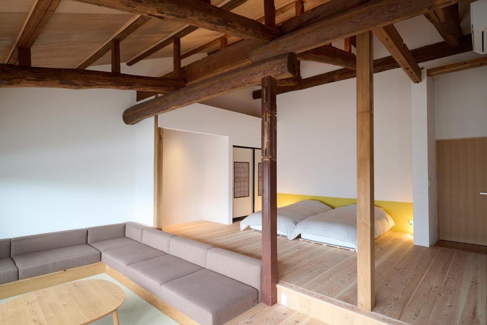 Bed, Living room, Photo of the whole room, Bedroom