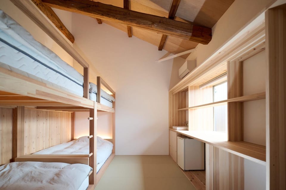 Bed, Photo of the whole room, Bedroom, bunk bed