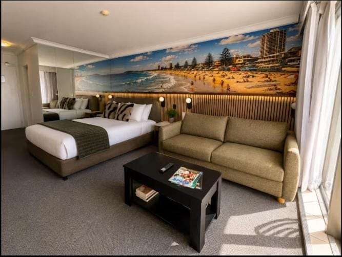 Seaside Sun Kissed Surfers Hotel Room wt Free Wi-Fi Apartment in Surfers Paradise Boulevard