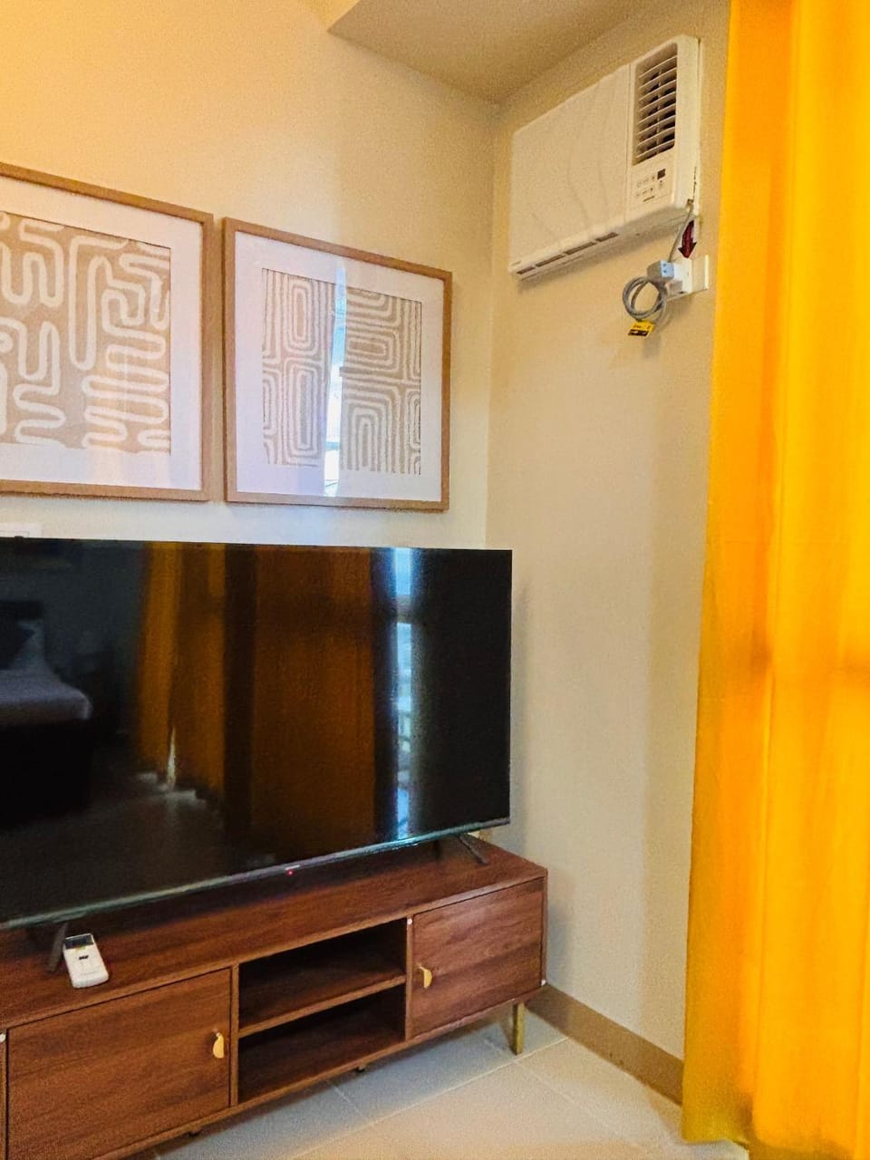 Communal lounge/ TV room, TV and multimedia, Living room