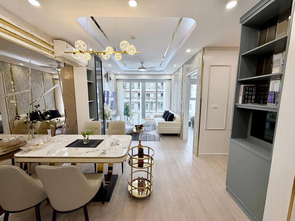 TV and multimedia, Kitchen or kitchenette, Living room