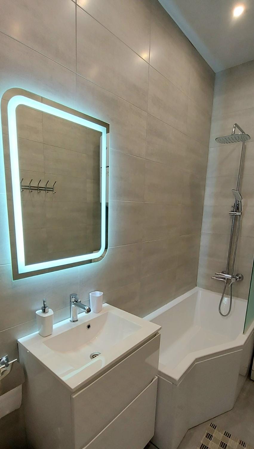 Shower, Bathroom