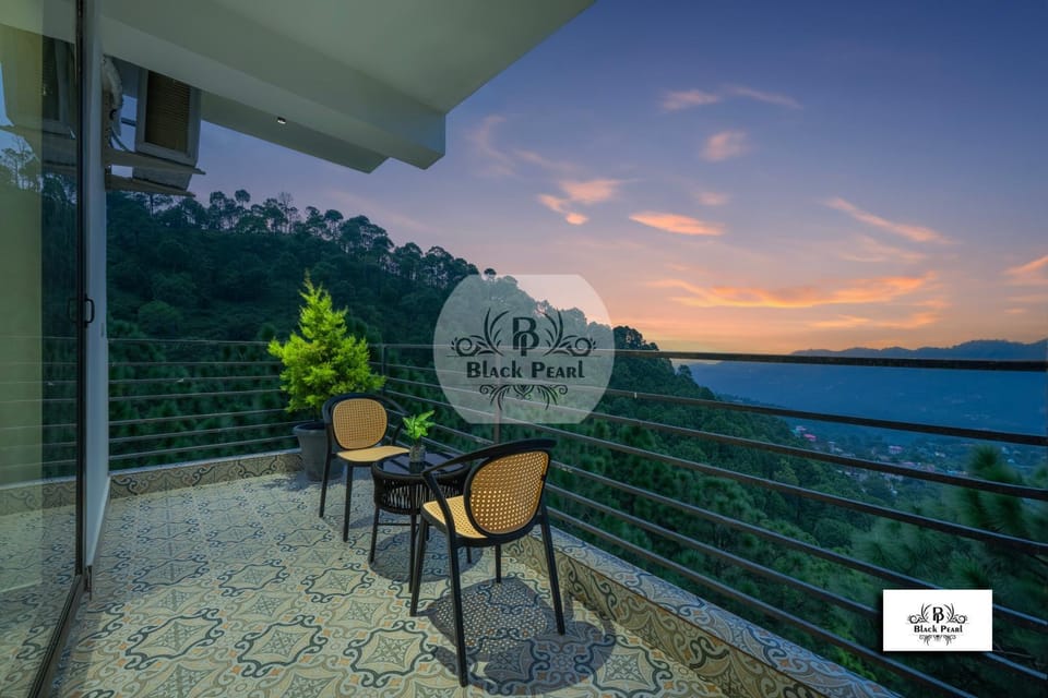 Maverick Hills Kasauli Apartment in Himachal Pradesh