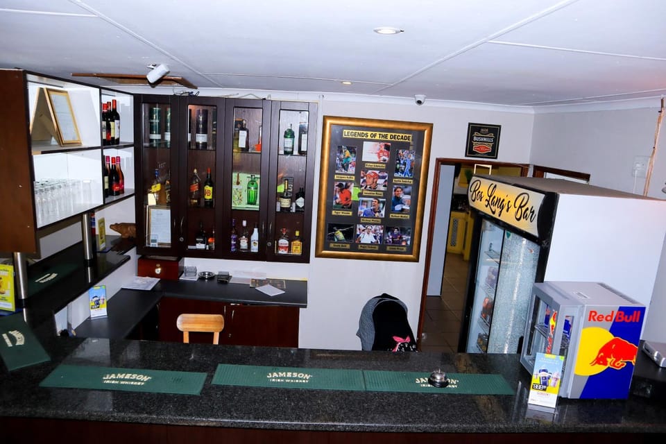 Lounge or bar, Food and drinks, Drinks