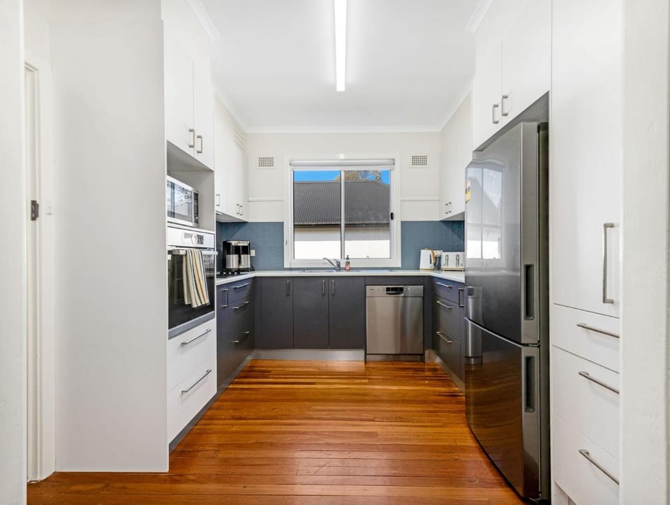 Beachfront Escape Relaxing Getaway in Batehaven House in Batemans Bay