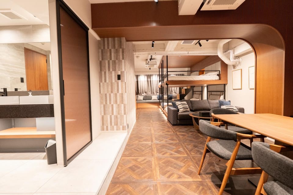Living room, Dining area