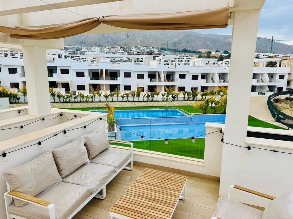 Apartament z Basenem i Jacuzzi Benidorm Finestrat Apartment in Marina Baixa