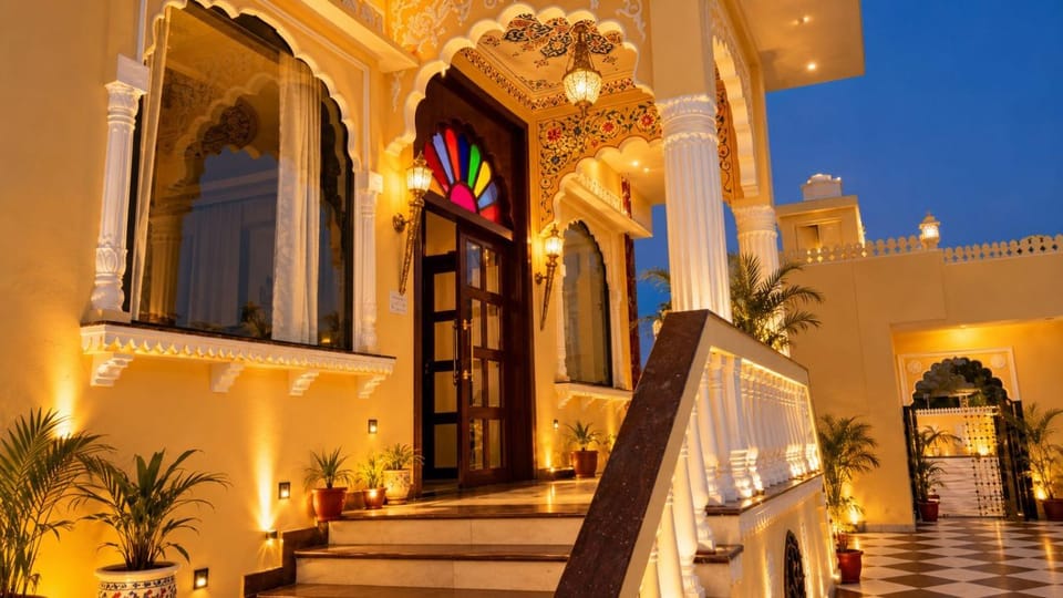 Property building, Facade/entrance, Night