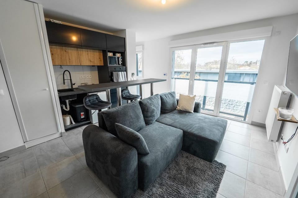 Peaceful stay near Pessac forest Apartment in Pessac