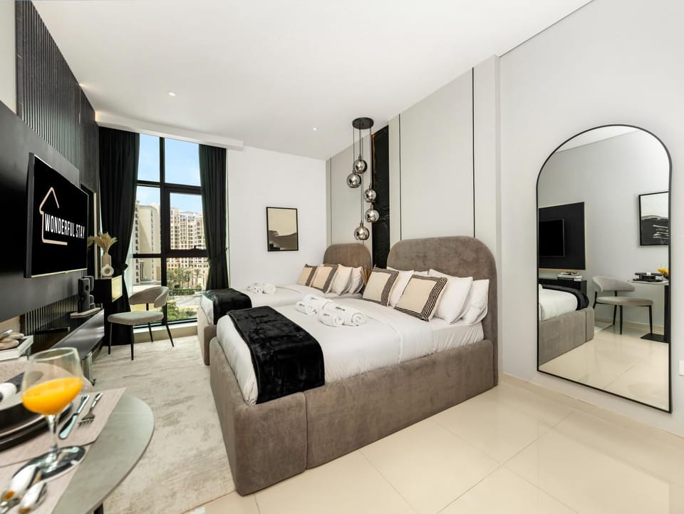 Communal lounge/ TV room, Bed, TV and multimedia, Living room, Photo of the whole room, Bedroom
