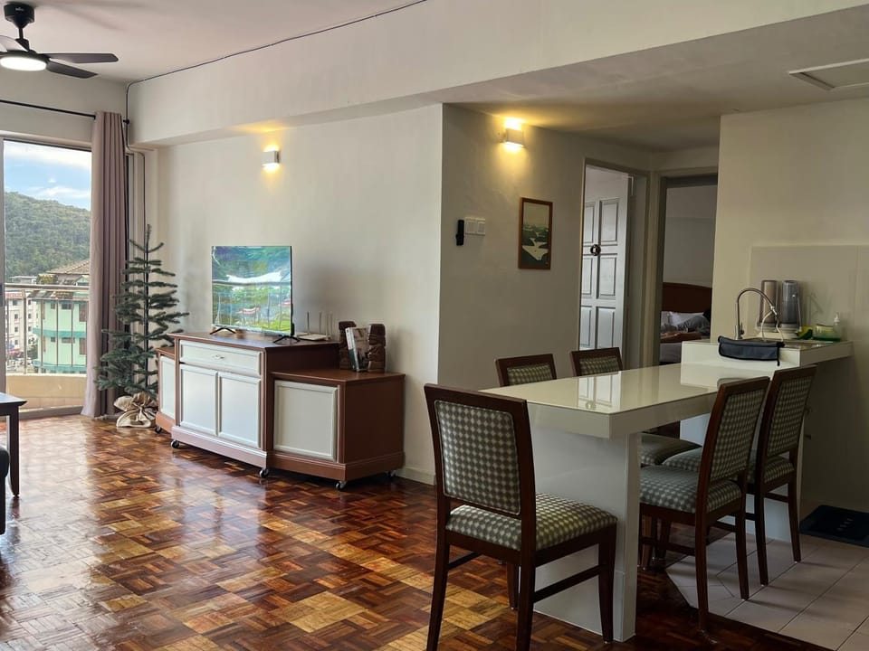 TV and multimedia, Kitchen or kitchenette